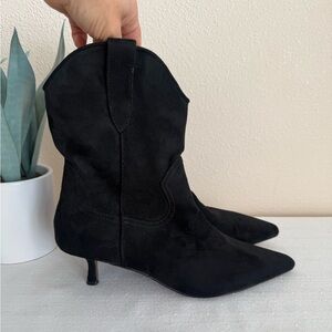 Steven Bana Black Faux Suede Pointed Toe Kitten Heel Boots